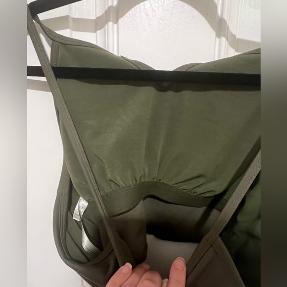 Free People Movement Olive Green Active Wear Crop Top in Size Medium - Picture 11 of 11